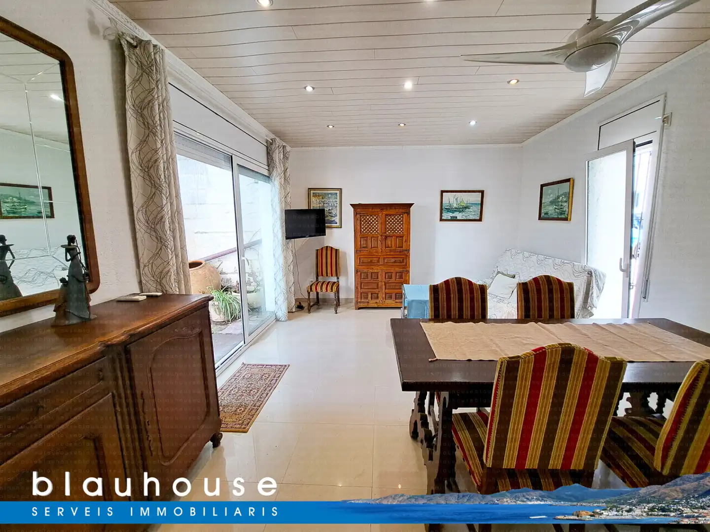 Sala de estar de Casa o chalet en venta en Llançà con Aire acondicionado, Calefacción y Terraza