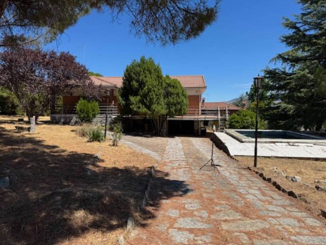 Casa-chalet en Venta en Avenida Villar en Puentes Viejas