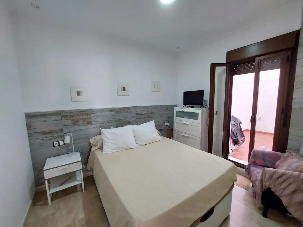 Dormitori de Apartament en venda en Cádiz amb Aire condicionat