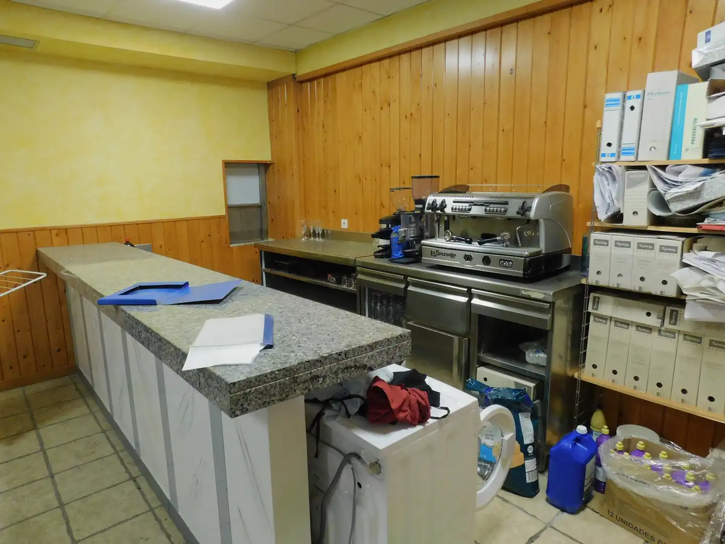 Cocina de Local en venta en Valle de Elorz / Elortzibar con Aire acondicionado, Calefacción y Terraza