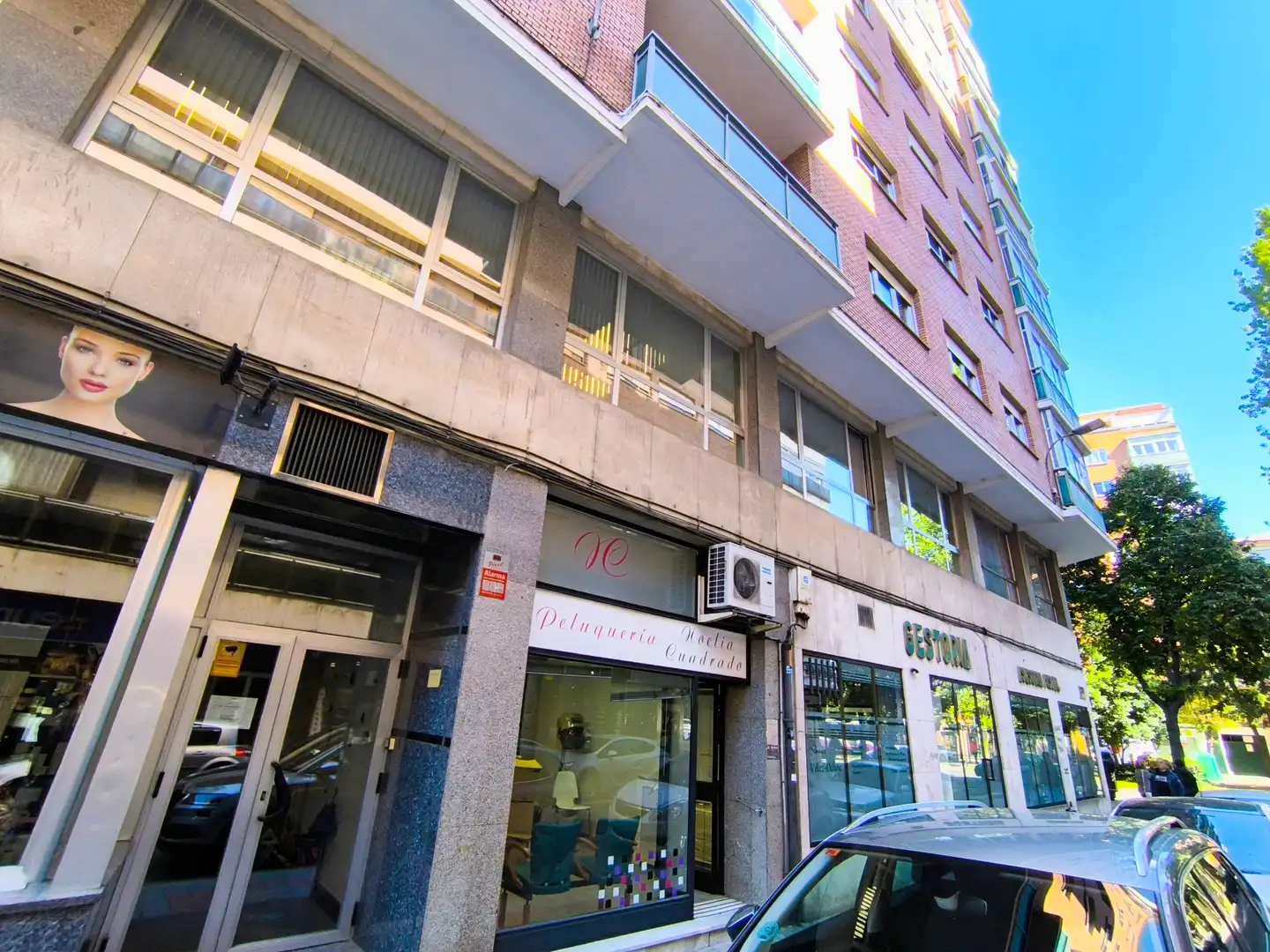 Vista exterior de Local en venta en Palencia con Aire acondicionado, Calefacción y Amueblado
