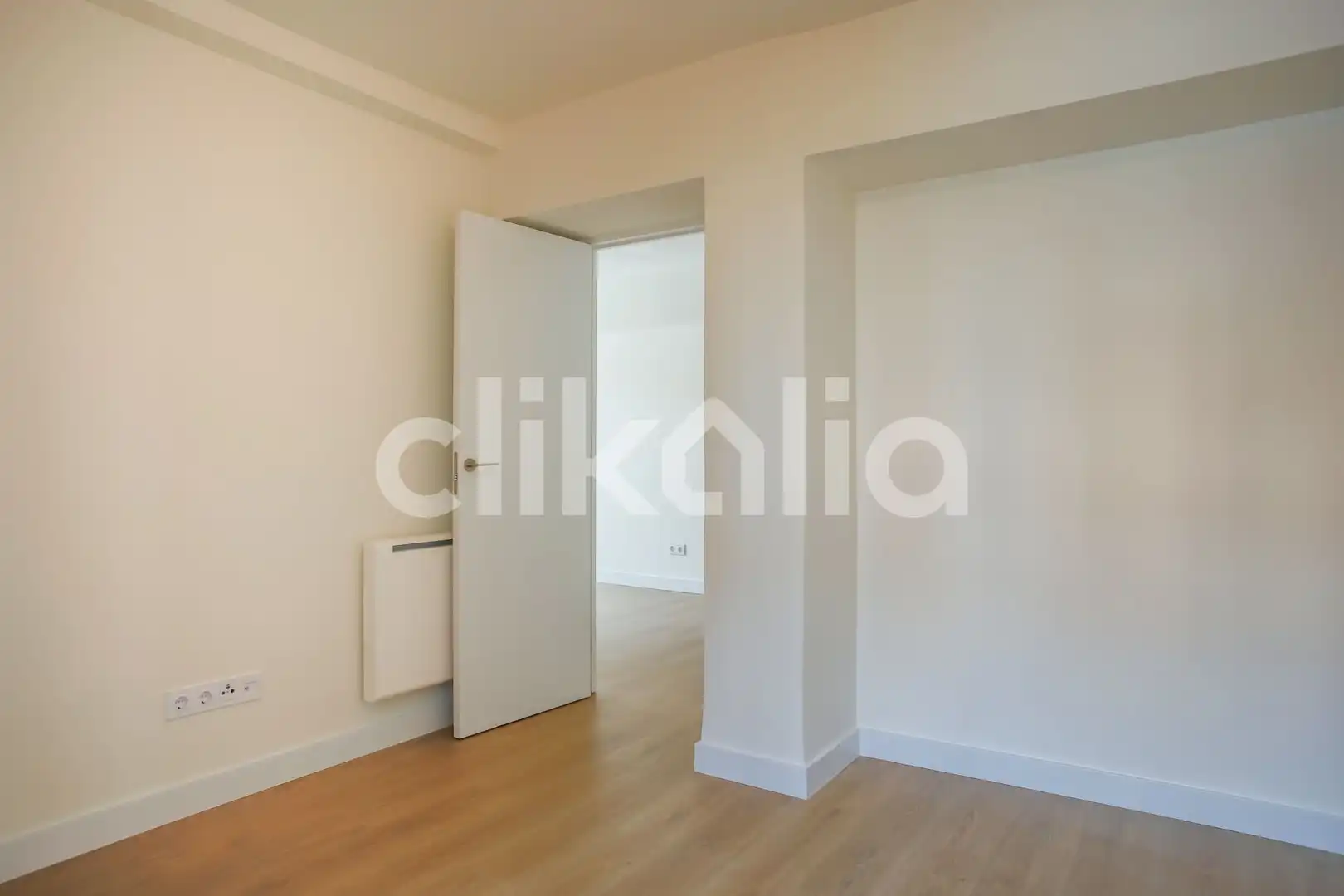 Flat for sale in Madrid  with Air Conditioner, Heating and Terrace