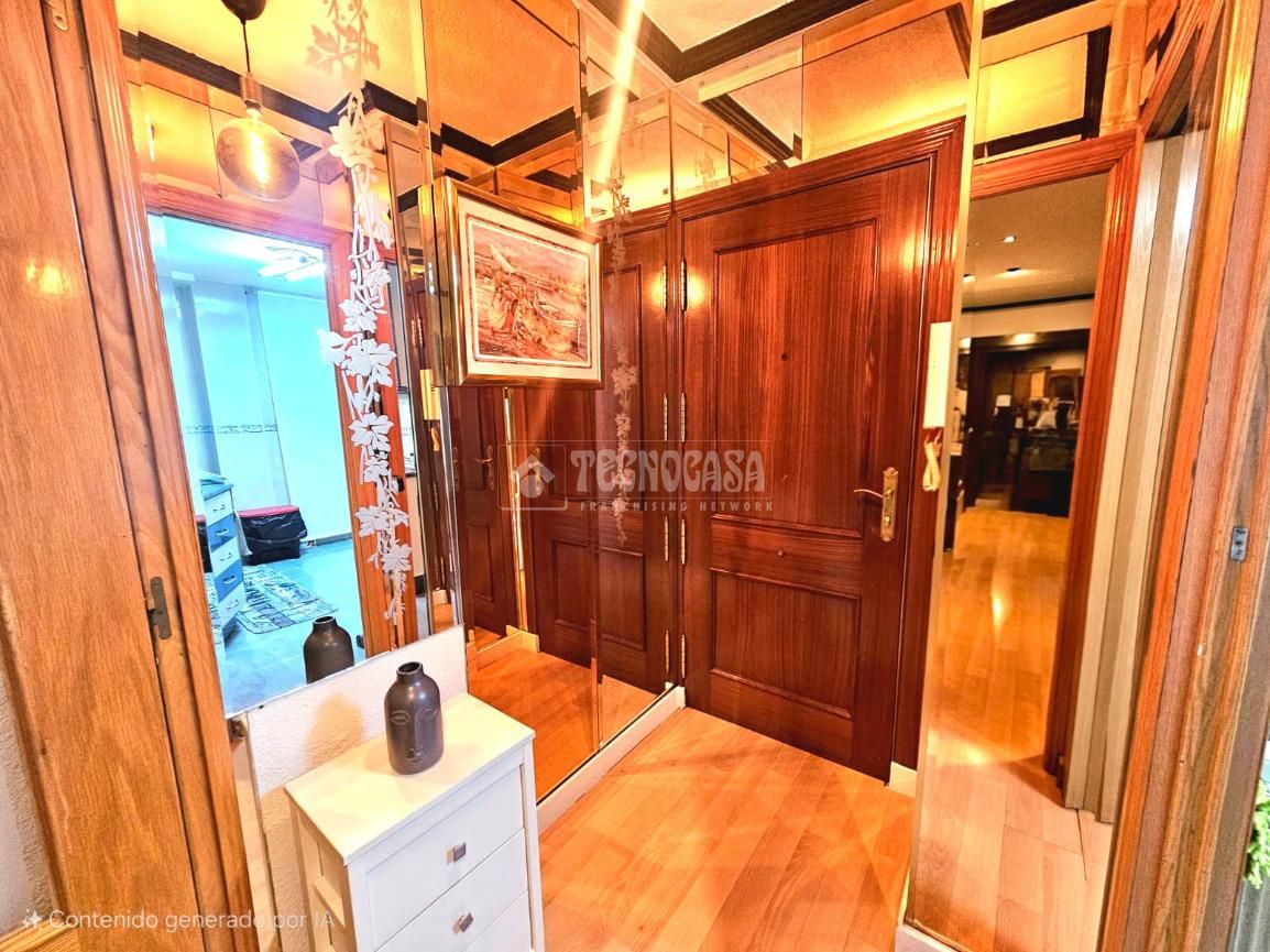 Flat for sale in Parla  with Air Conditioner, Heating and Terrace