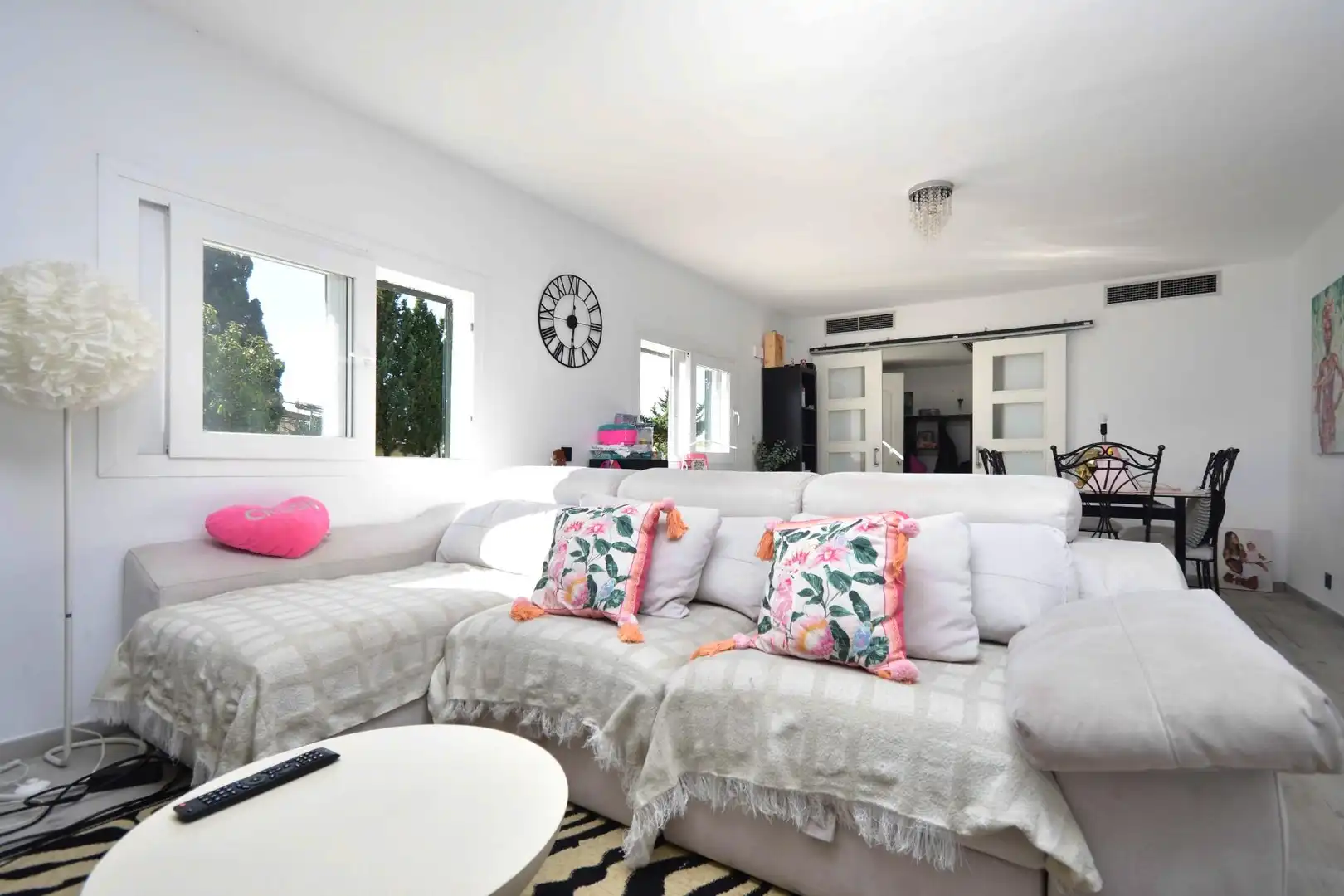 Sala d'estar de Casa o xalet en venda en  Palma de Mallorca amb Aire condicionat, Jardí privat i Terrassa