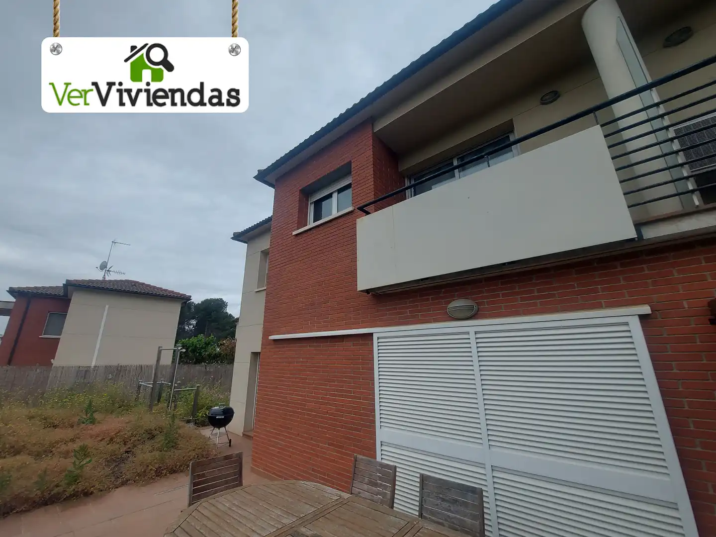 Vista exterior de Casa adosada en venta en Piera con Calefacción, Jardín privado y Terraza