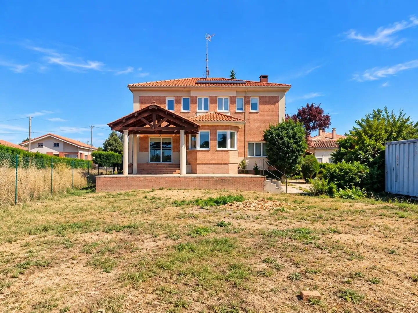 Vista exterior de Casa o xalet en venda en Fuentespina, Burgos