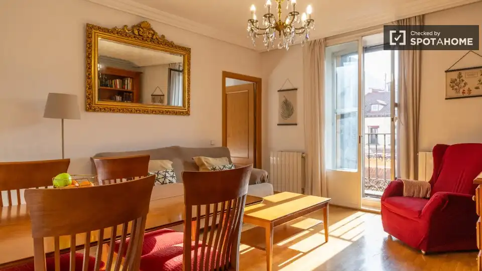 Wohnung mit Terrasse zur Miete in Centro