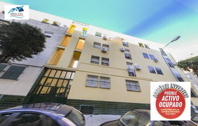 Piso en Venta en Calle Corral de las Maravillas en Pino Montano - Consolación