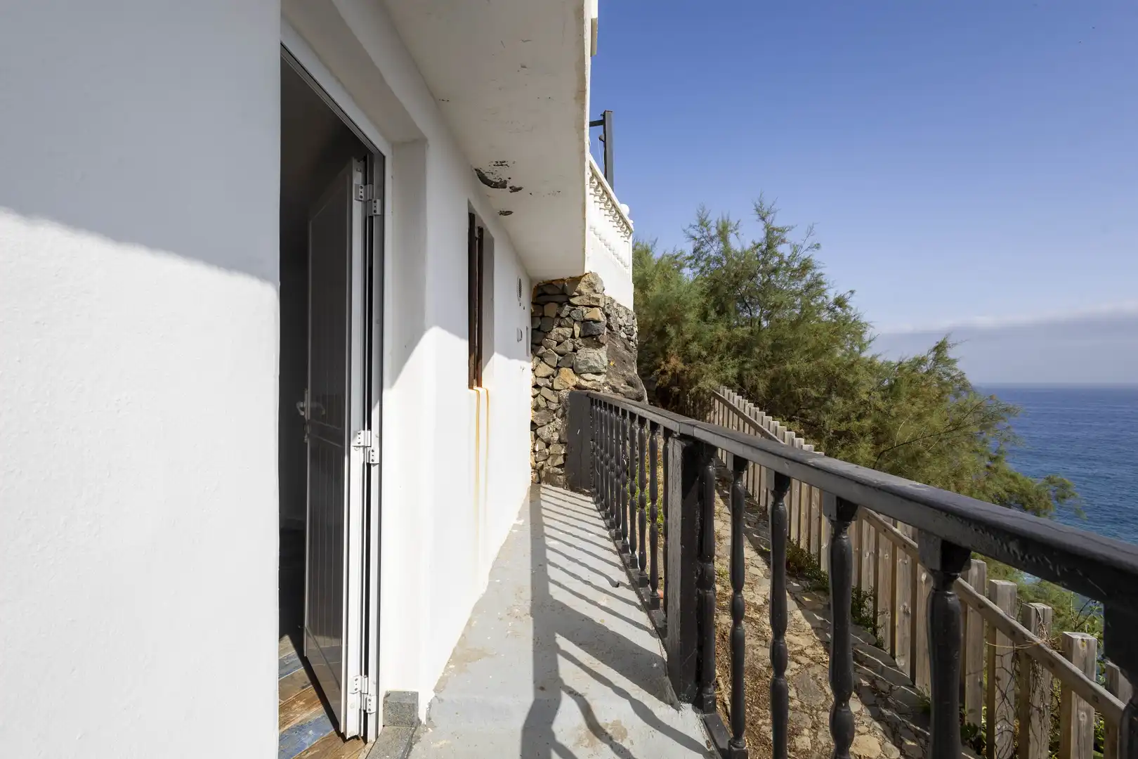 Vista exterior de Casa o xalet en venda en Santa Cruz de Tenerife amb Aire condicionat, Terrassa i Balcó