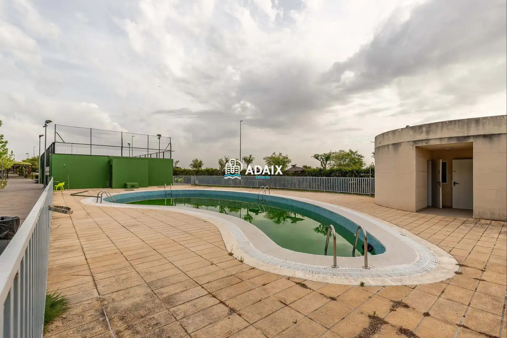 Schwimmbecken von Dachboden zum Verkauf in Cáceres mit Klimaanlage, Heizung und Terrasse