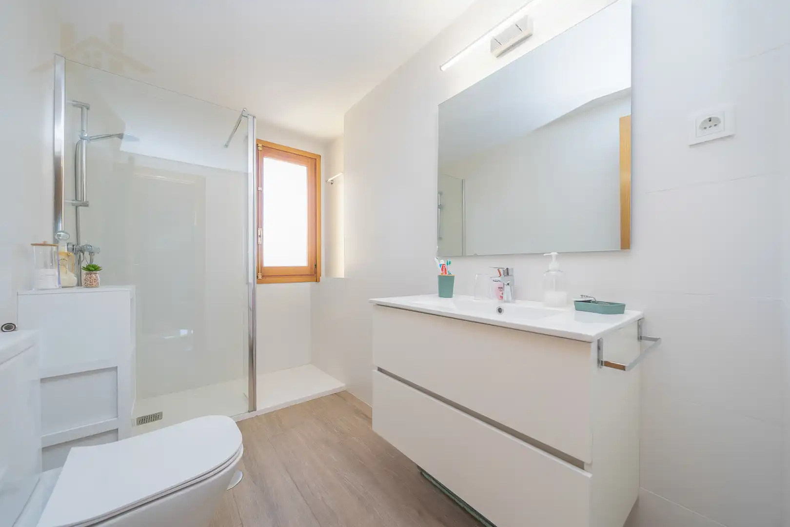 Bathroom of Detached homes for sale in El Escorial  with Heating, Parquet flooring and Terrace