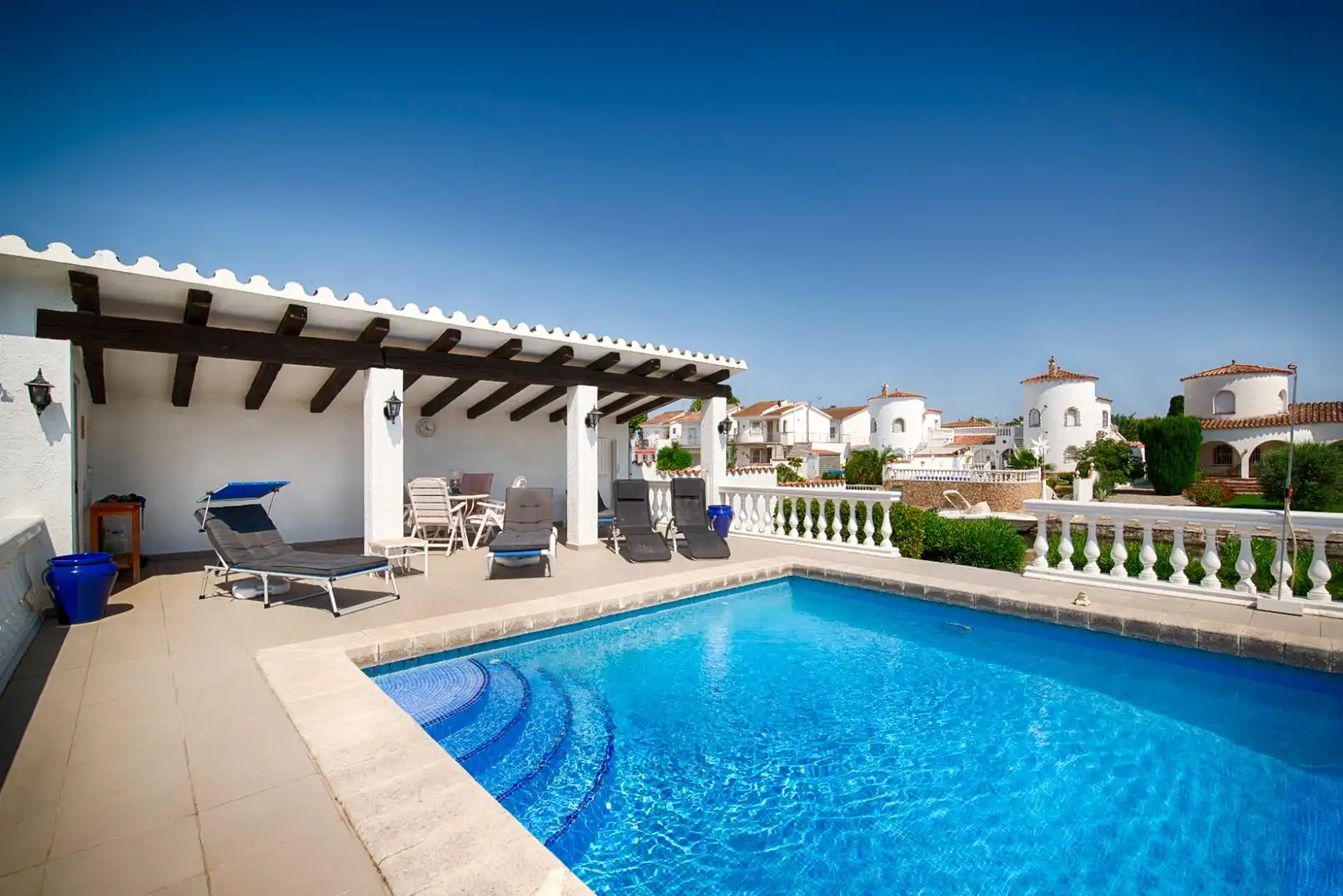 Piscina de Casa o xalet en venda en Empuriabrava