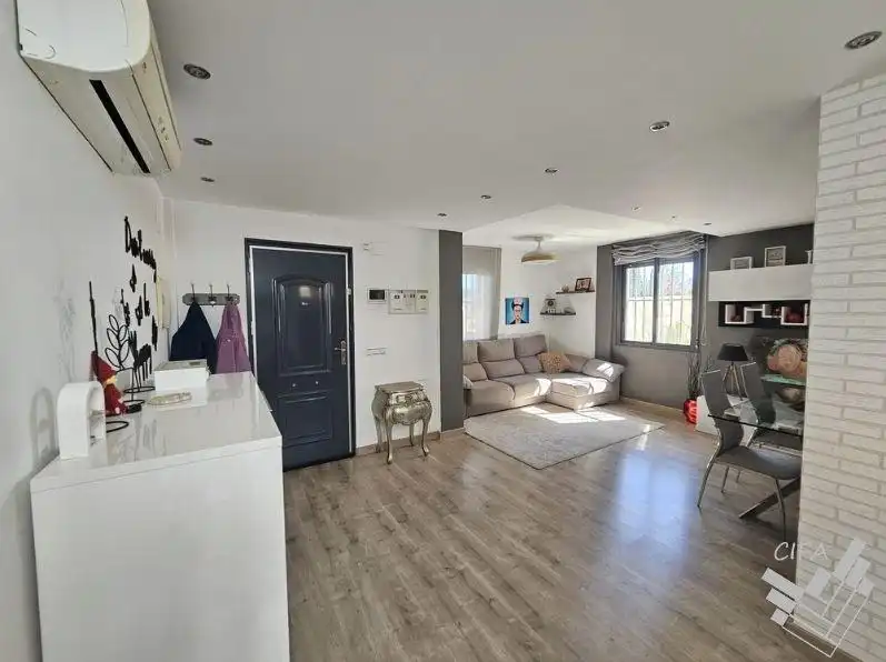 Sala de estar de Casa adosada en venta en Peñíscola / Peníscola con Calefacción, Jardín privado y Trastero