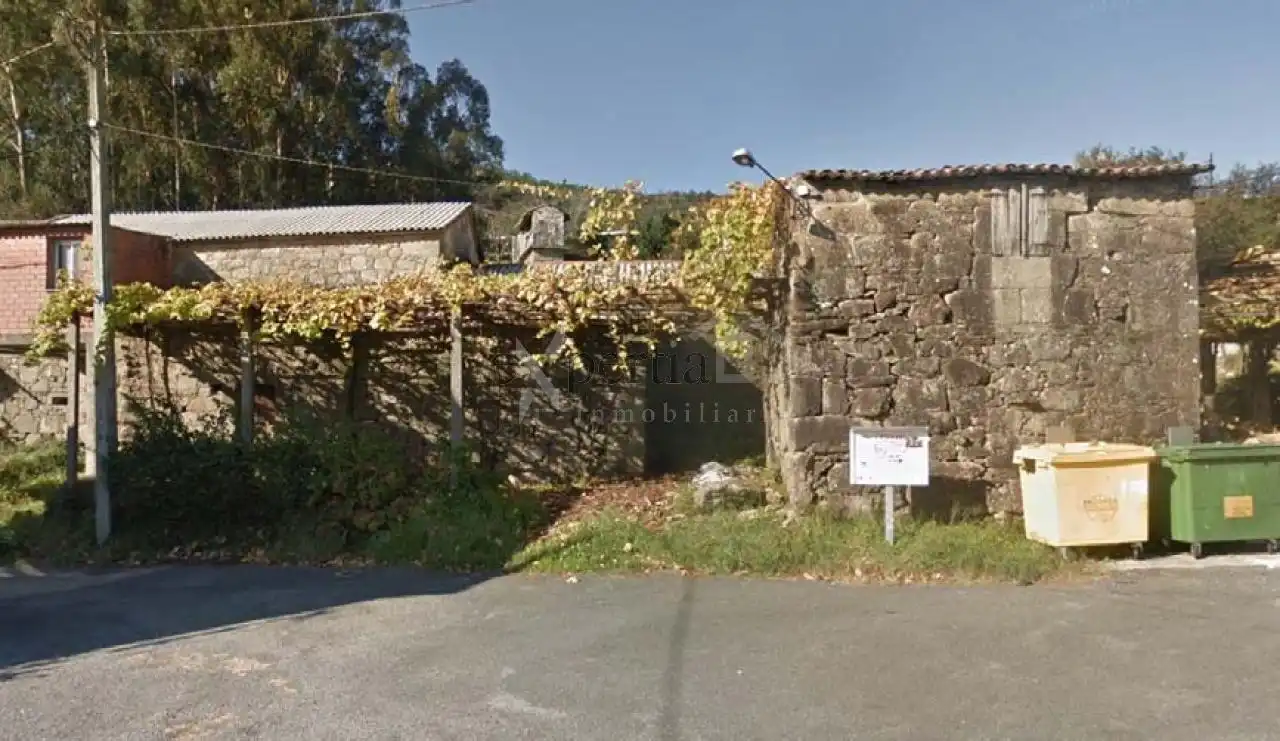 Finca rústica en venda en Dodro amb Jardí privat