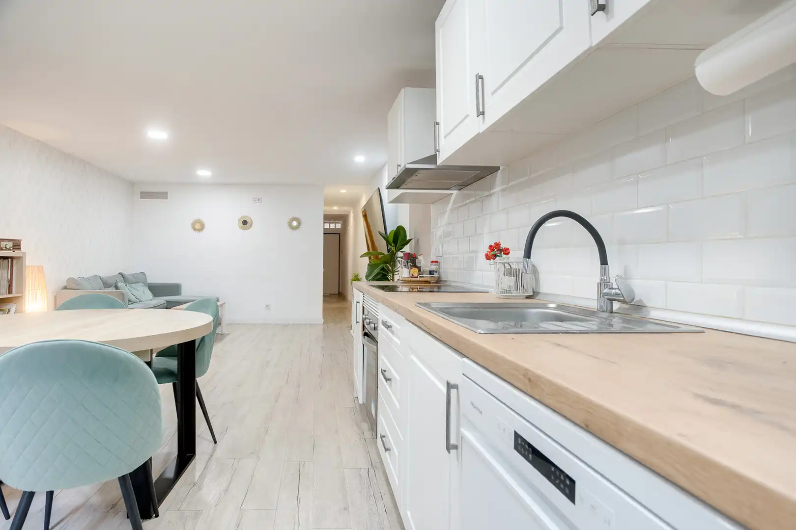 Kitchen of Flat for sale in Terrassa  with Terrace and Balcony
