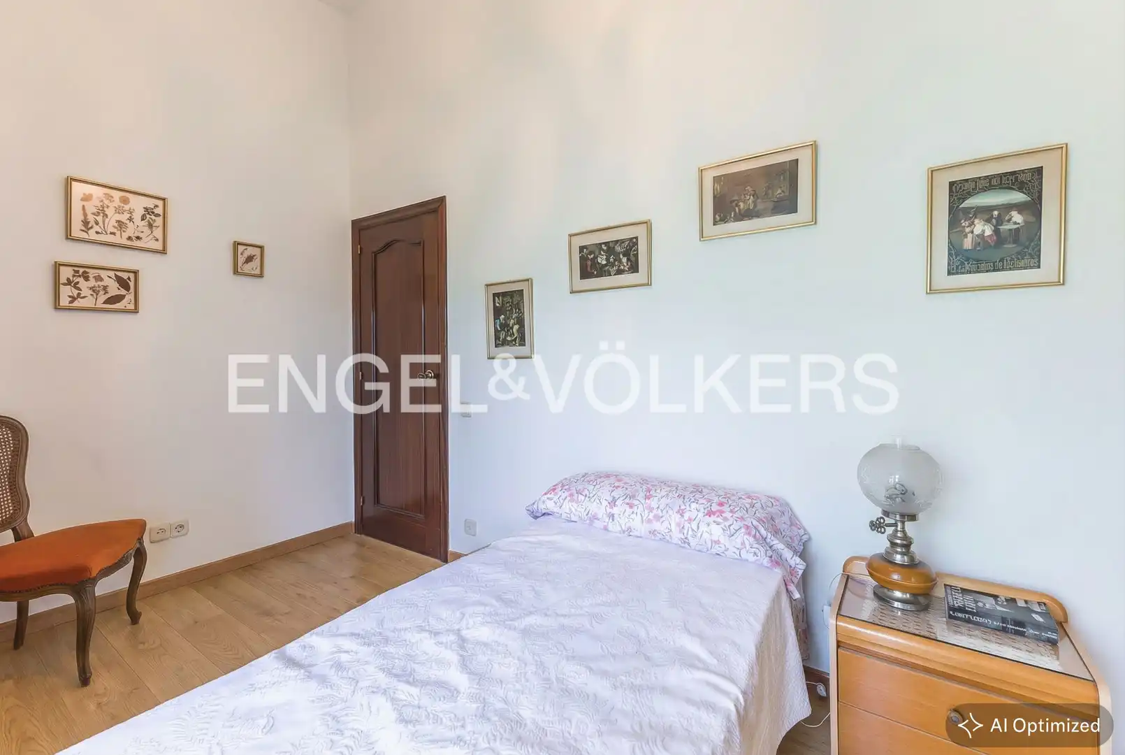 Schlafzimmer von Country house zum Verkauf in Barcelona mit Heizung, Parkett und Terrasse