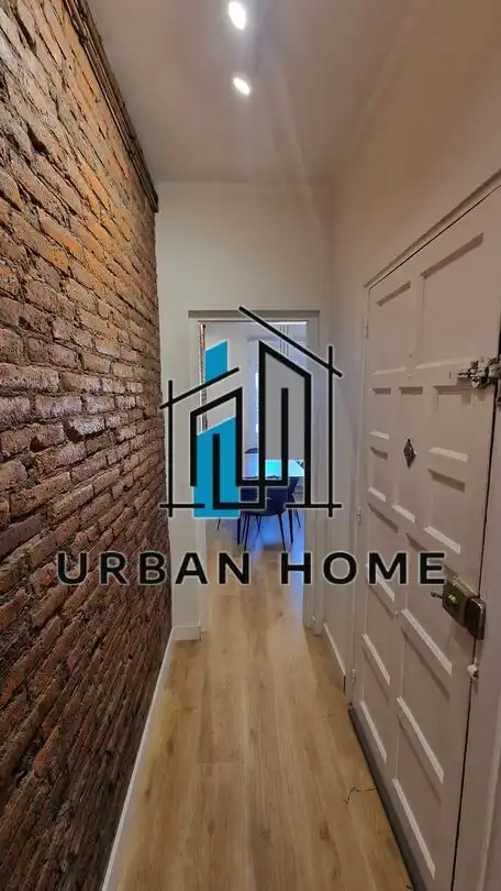 Exterior view of Flat for rent in León Capital   with Heating and Parquet flooring