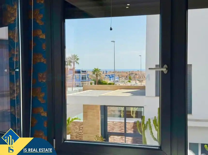 Chalet con piscina en venta en Orihuela Costa, imagen 17