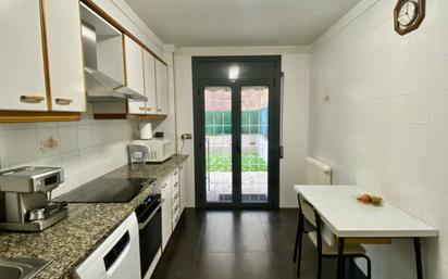 Kitchen of Single-family semi-detached for sale in Olot  with Air Conditioner