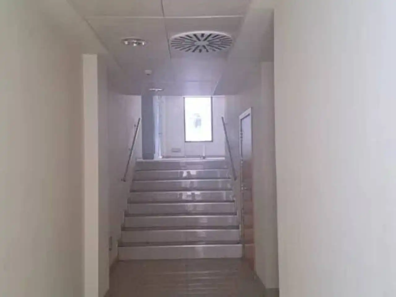 Local comercial en venda a Calle Constitucion, imagen 8