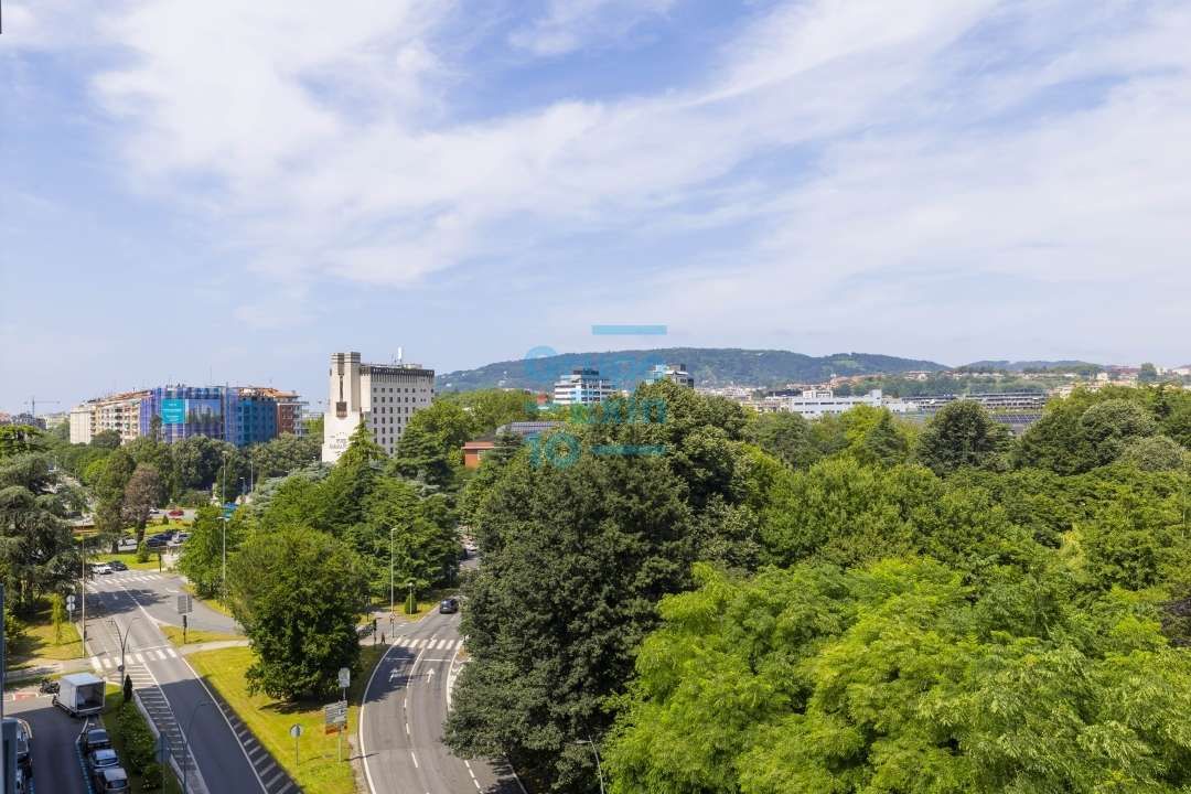 Exterior view of Flat for sale in Donostia - San Sebastián   with Heating and Terrace
