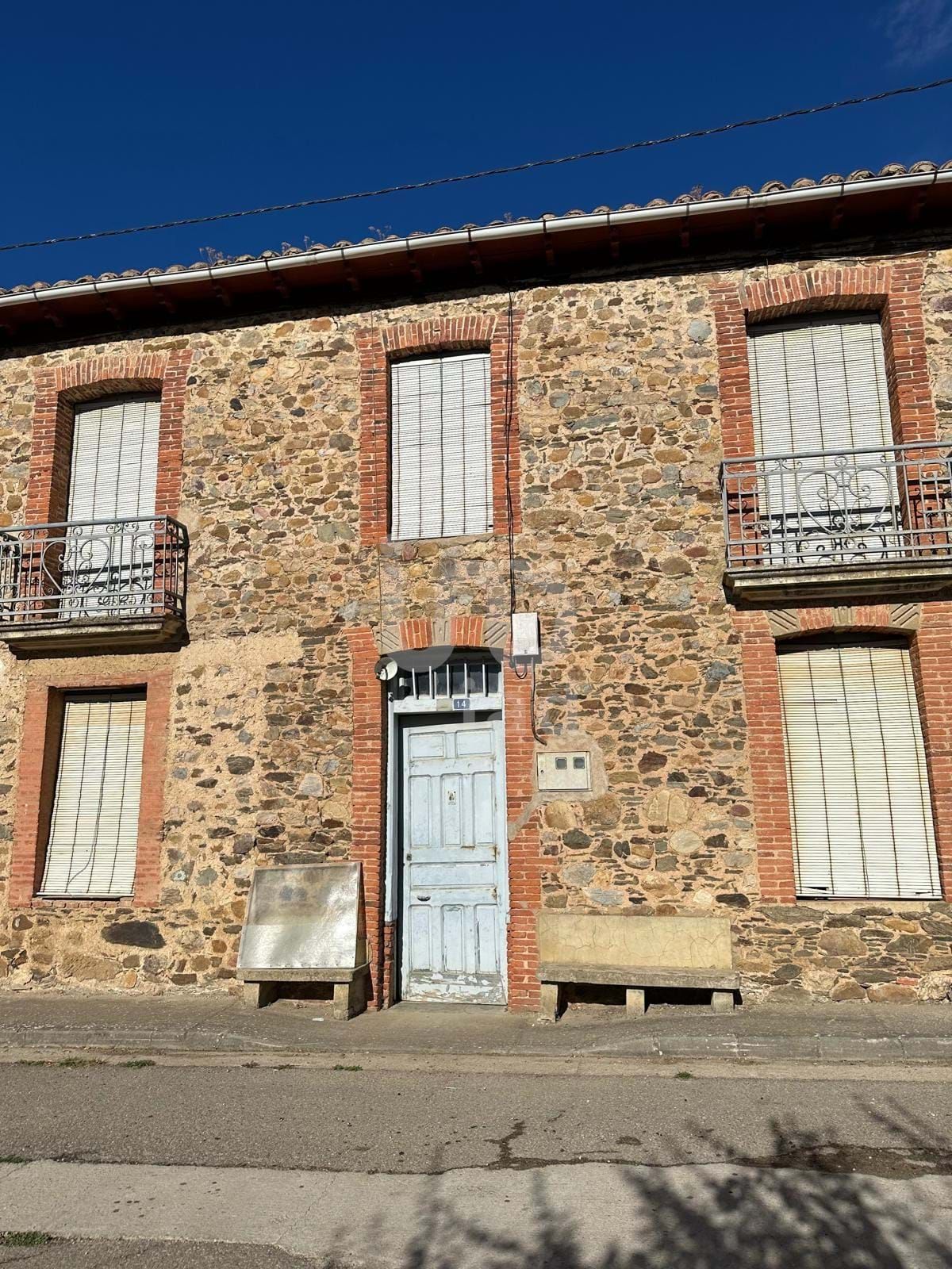 Vista exterior de Casa o xalet en venda en Santa María de Ordás