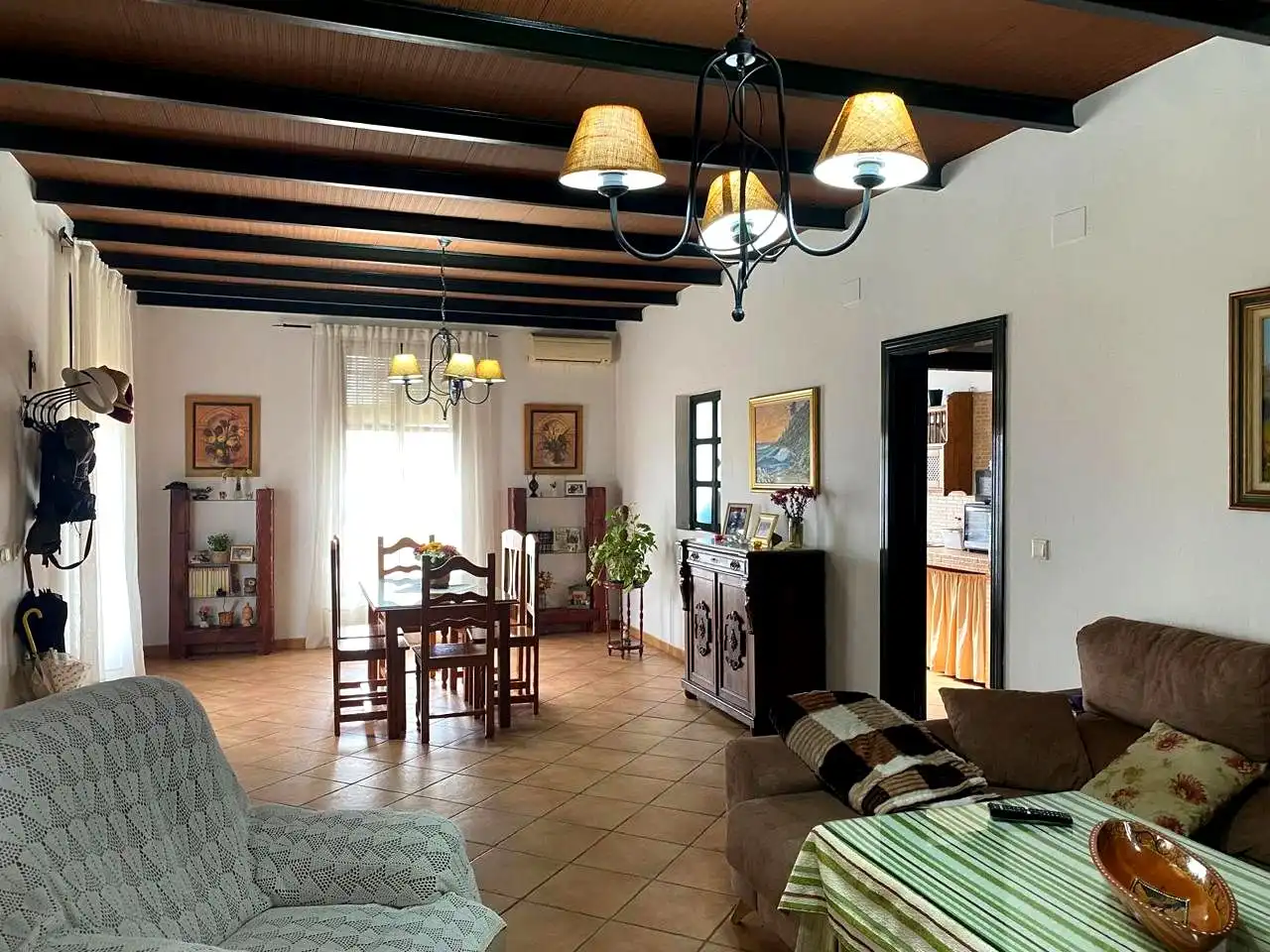 Comedor de Finca rústica en venta en El Viso del Alcor