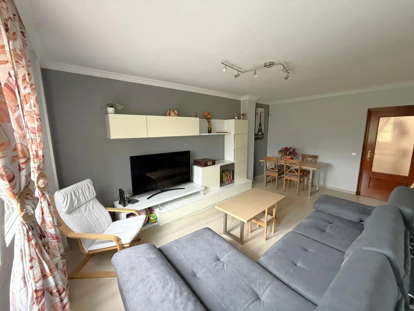 Living room of Flat for sale in San Fernando  with Air Conditioner