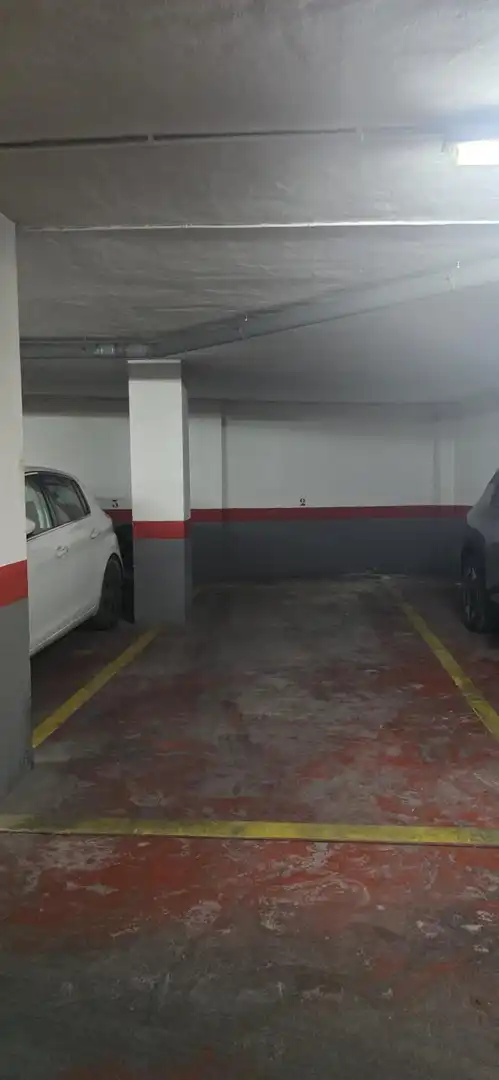 Aparcament de Pis en venda en Llíria amb Aire condicionat, Traster i Balcó