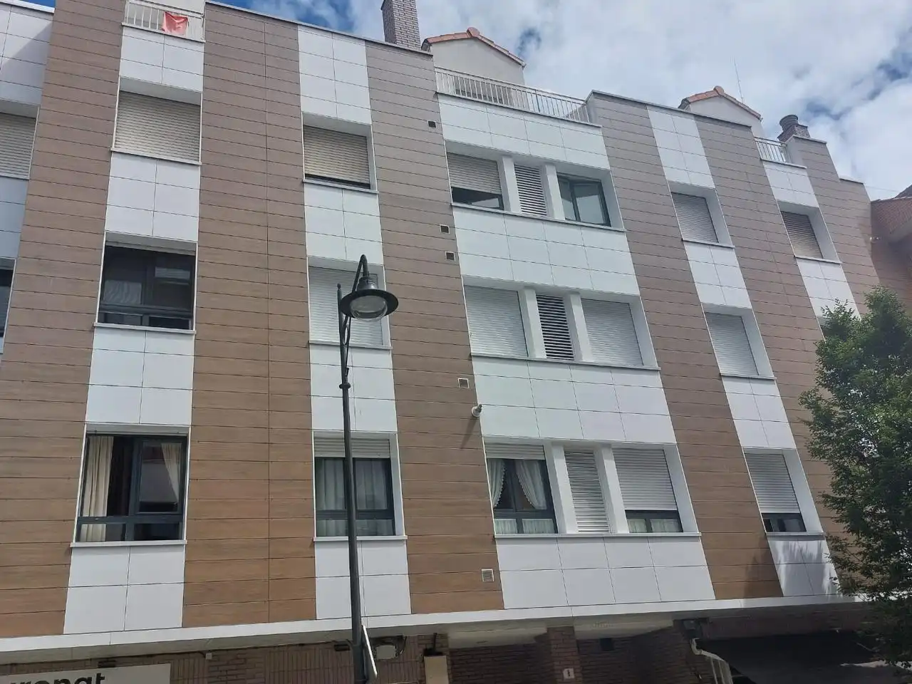 Vista exterior de Pis en venda en Gijón  amb Calefacció, Parquet i Moblat