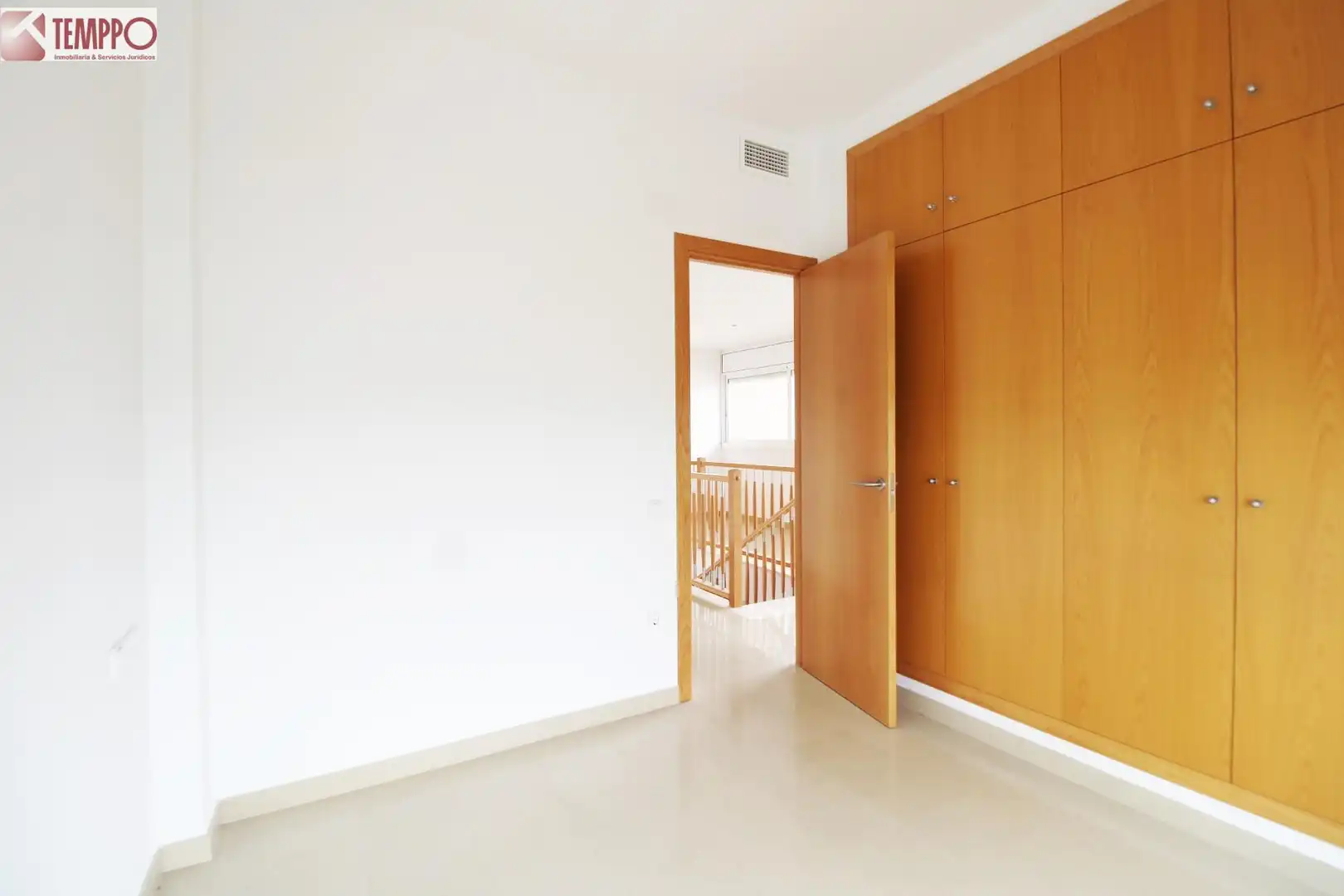 Casa adosada en venta en Llorenç del Penedès con Calefacción, Jardín privado y Terraza