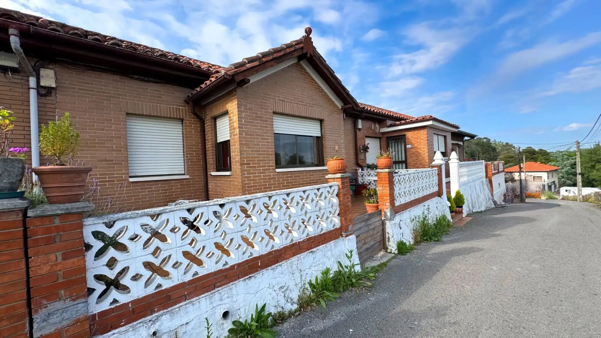 Vista exterior de Casa adosada en venta en Santillana del Mar con Calefacción, Jardín privado y Terraza