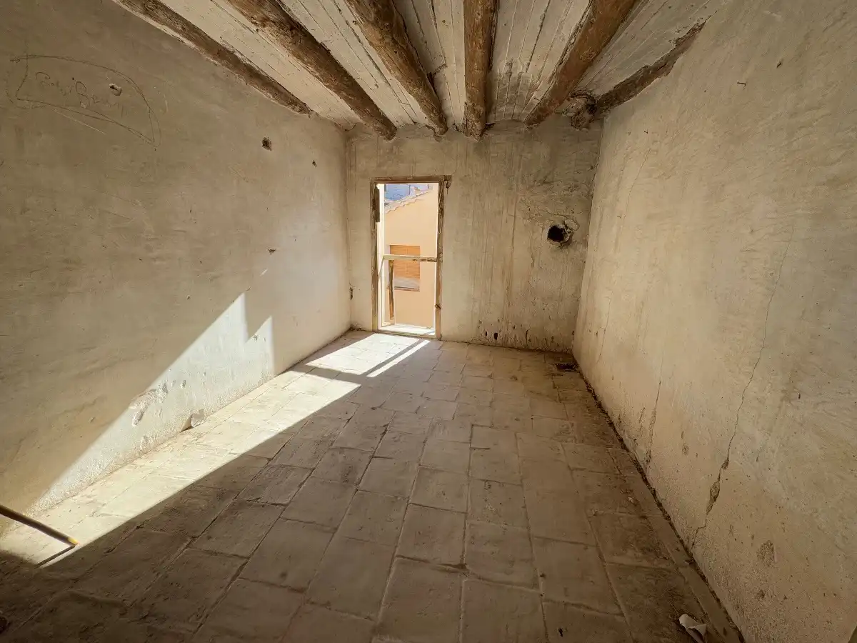 Casa adosada en venda en Castelserás amb Balcó
