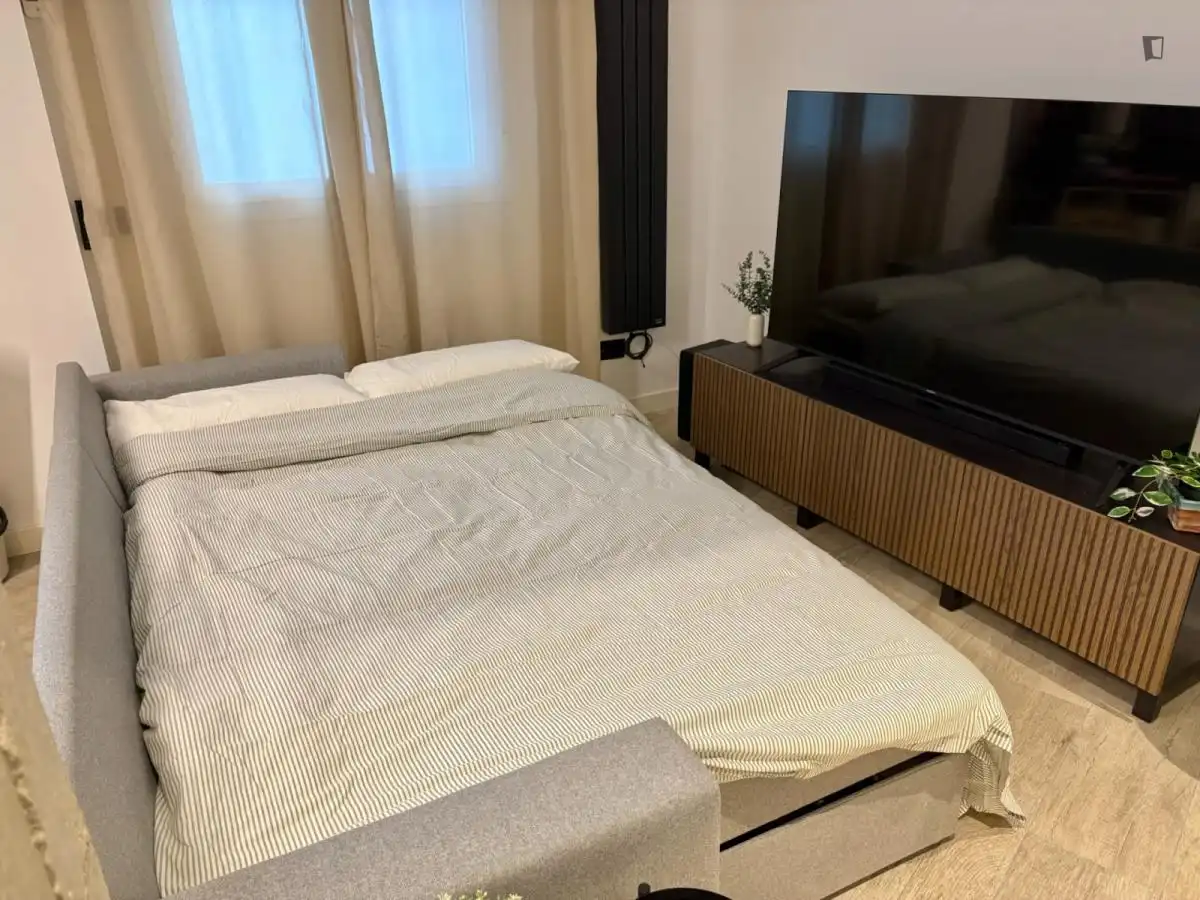 Habitación de Apartamento de alquiler en Madrid con Amueblado, Horno y Lavadora