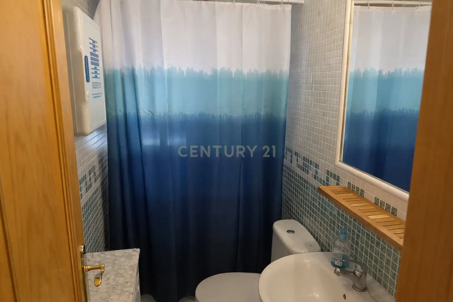 Badezimmer von Wohnungen zum Verkauf in Cáceres mit Privatgarten und Schwimmbad