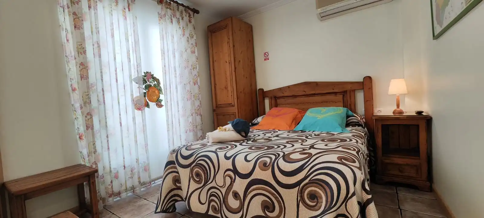 Habitación de Edificio en venta en Castillo de Locubín con Alarma