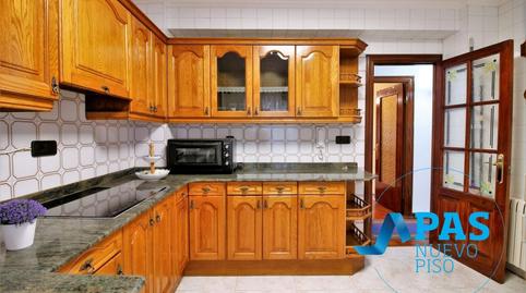 Foto 4 de Pis en venda a Calle Casimiro Sainz, Inmobiliaria - Barreda, Cantabria