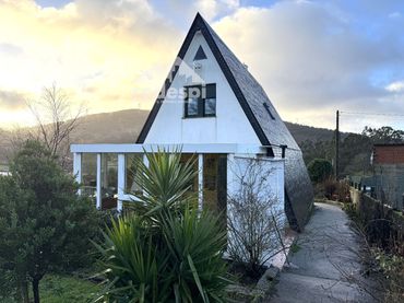Detached house for sale in A Cañiza