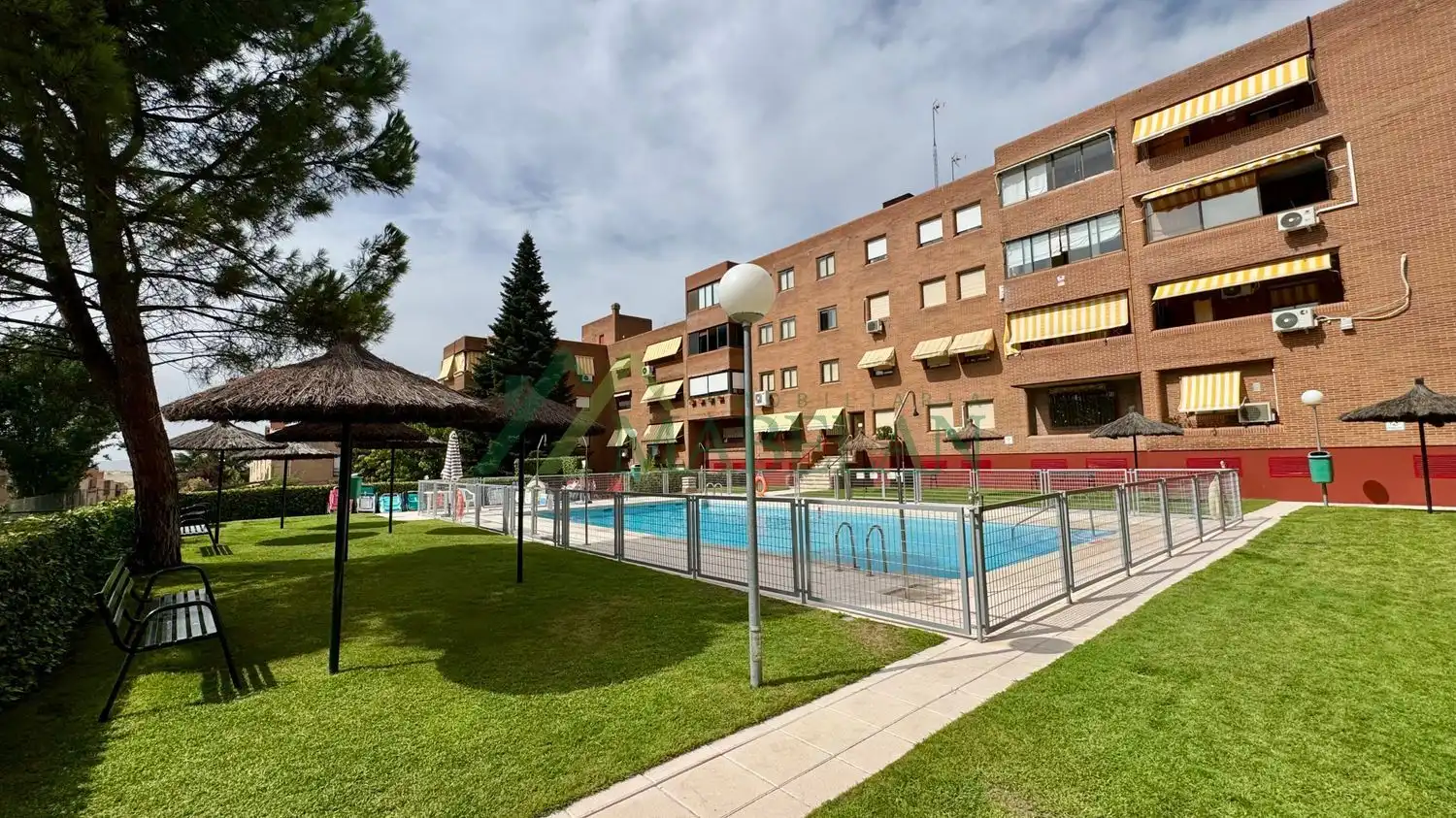 Appartamento con piscina in affitto a El Burgo