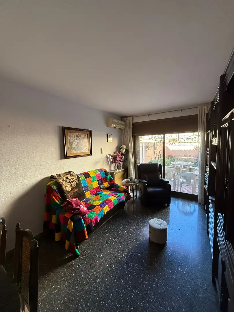 Wohnzimmer von Einfamilien-Reihenhaus zum Verkauf in Sant Celoni mit Klimaanlage, Heizung und Balkon