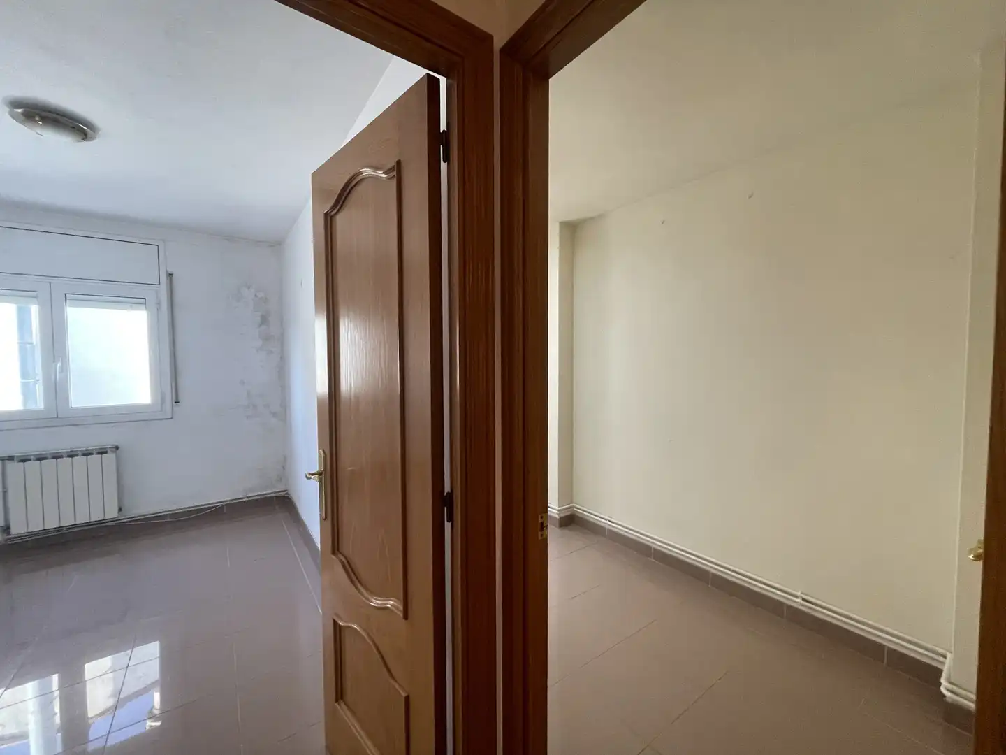 Casa adosada en venta en Salt con Calefacción, Terraza y Trastero