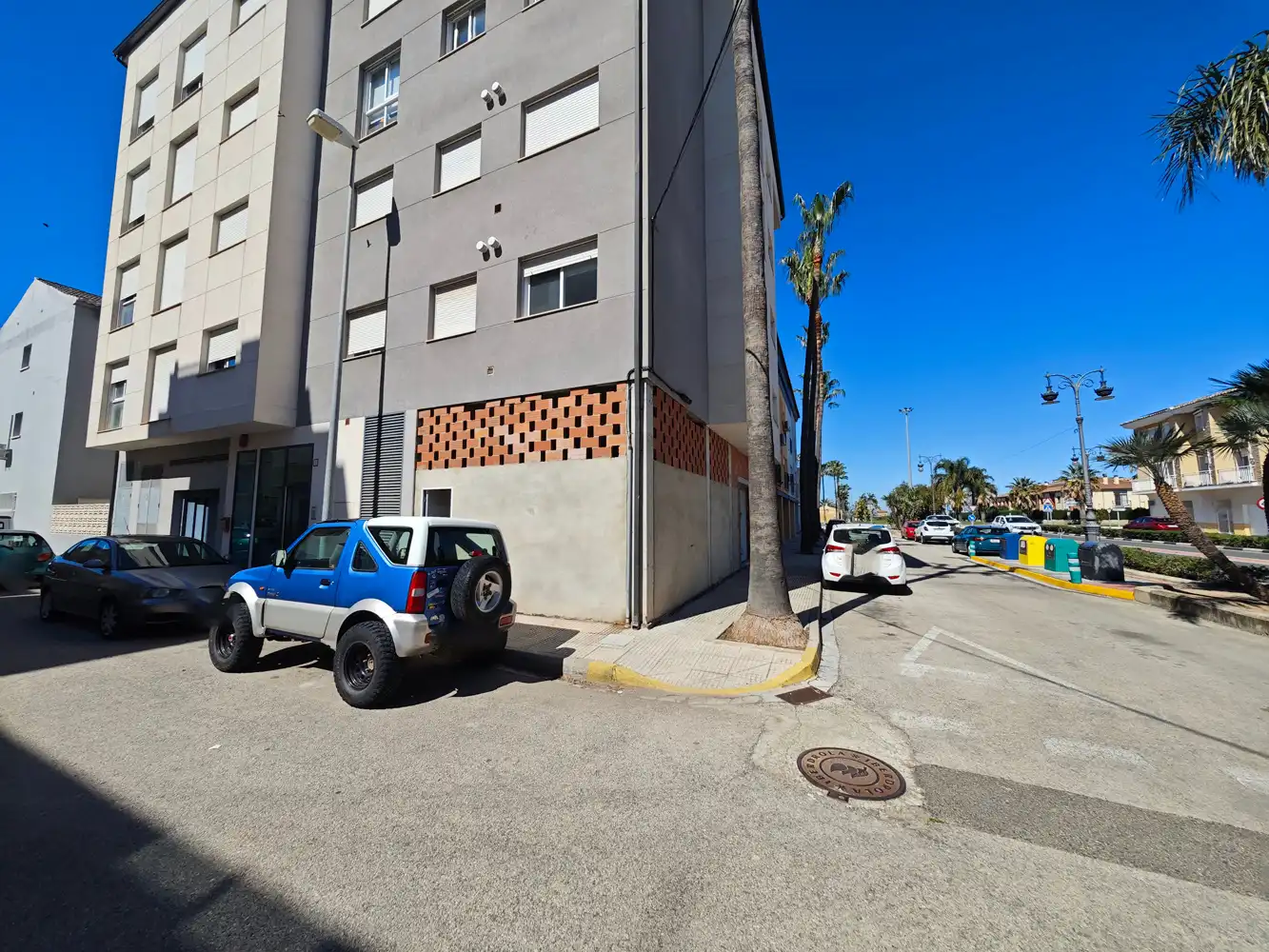 Vista exterior de Local en venta en Miramar