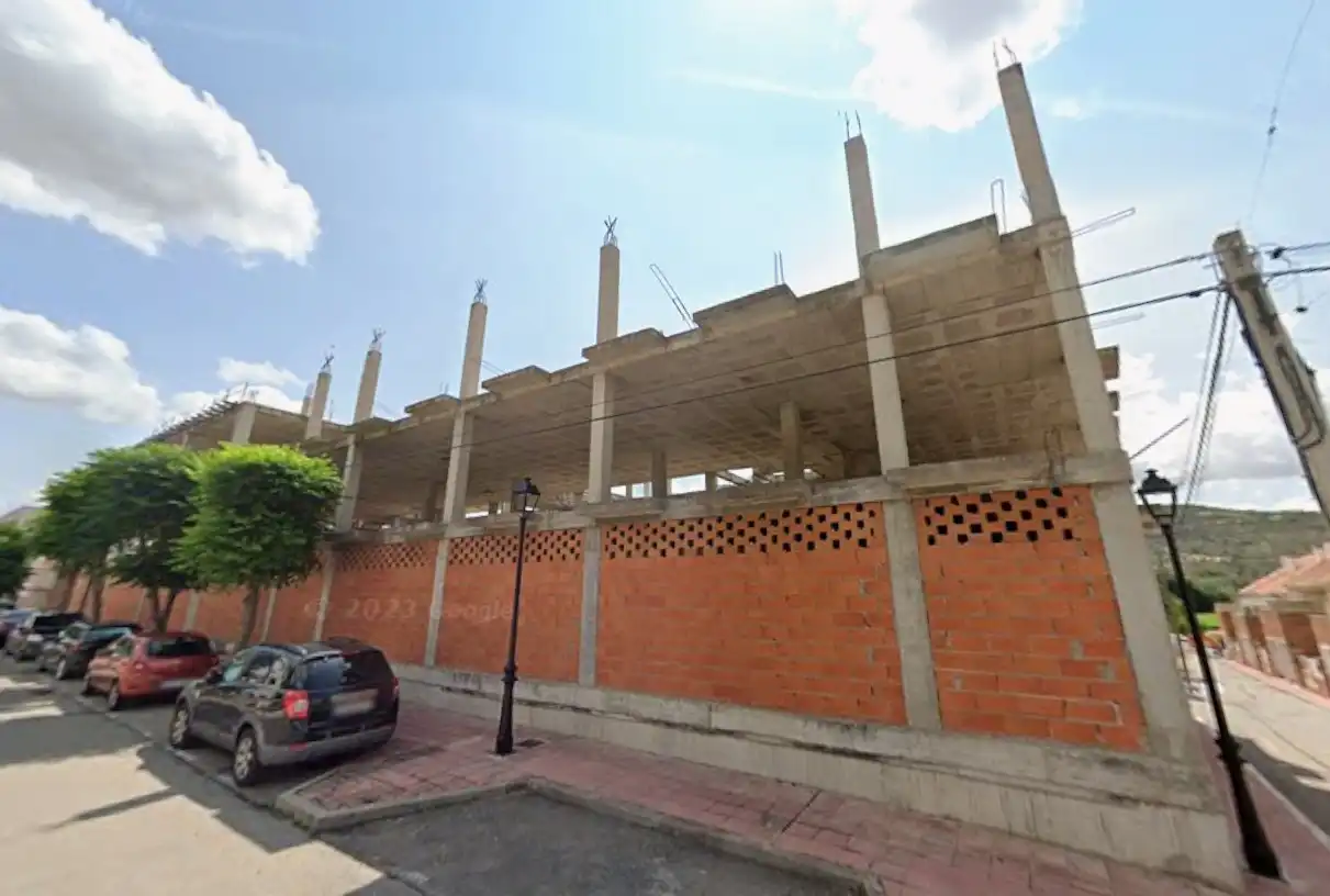 Vista exterior de Edifici en venda en Tielmes