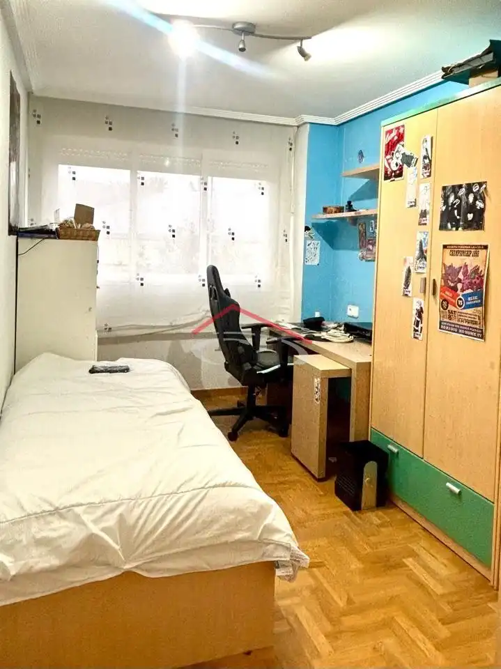 Schlafzimmer von Wohnung zum Verkauf in San Andrés del Rabanedo mit Heizung, Parkett und Abstellraum