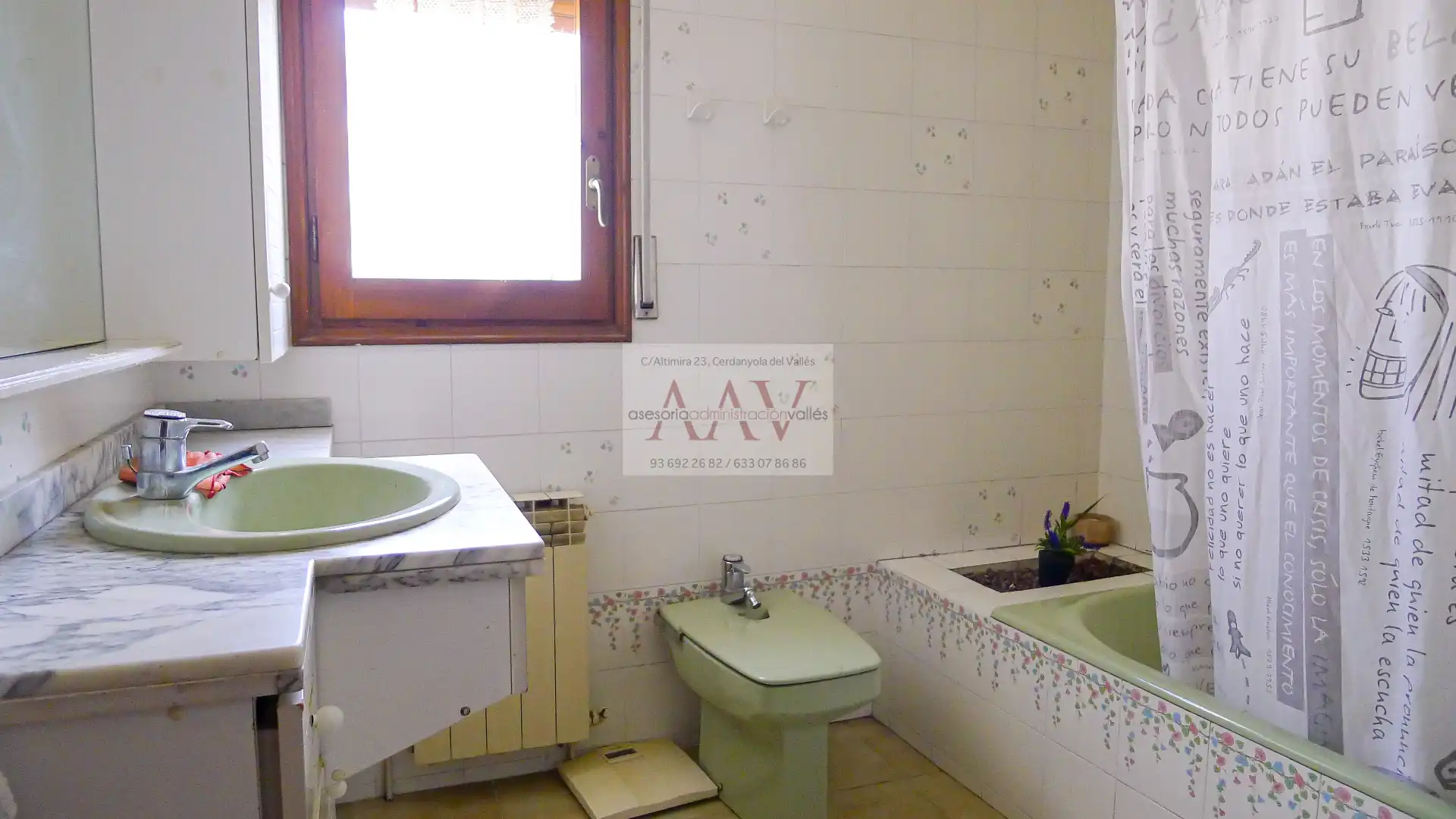 Baño de Casa o chalet en venta en Cerdanyola del Vallès con Calefacción, Jardín privado y Terraza
