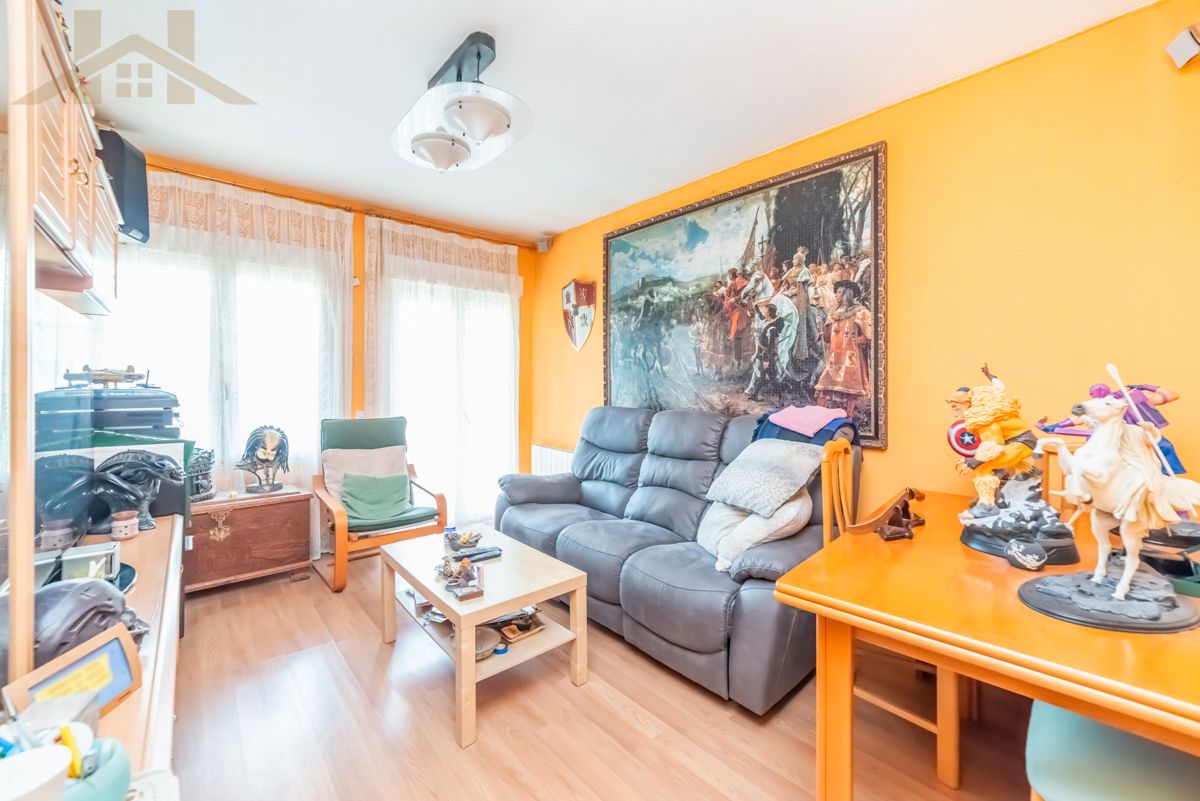 Sala d'estar de Pis en venda en Soto del Real amb Calefacció, Traster i Forn