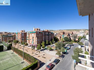 Apartamento con ascensor en venta en Calle Torre Quebrada