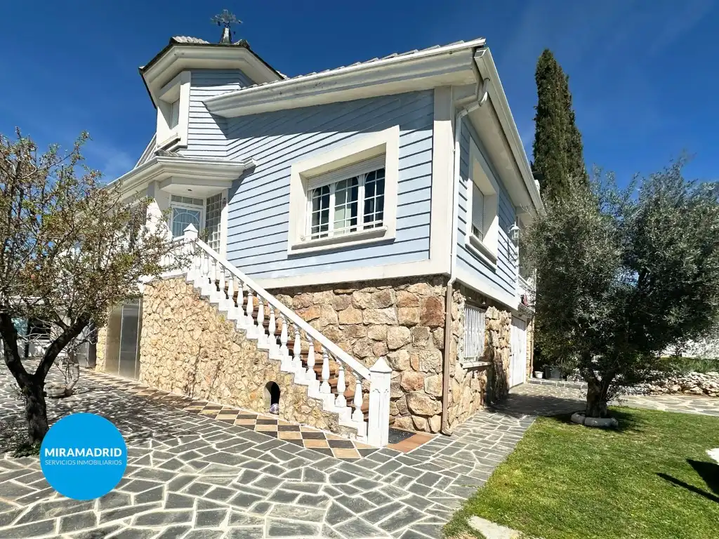 Exterior view of Houses for sale in Torrejón del Rey  with Swimming Pool