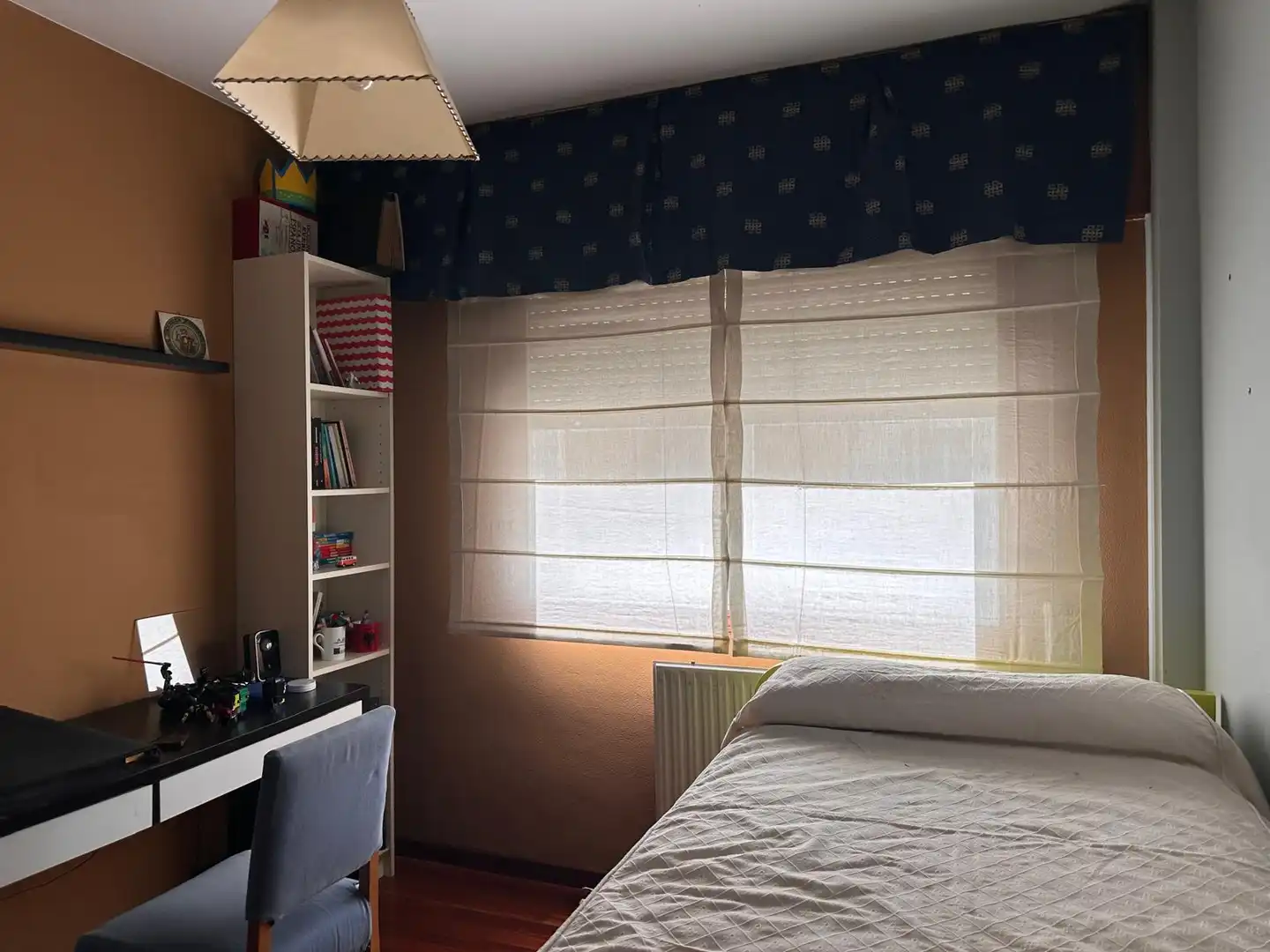 Dormitori de Apartament en venda en Ames amb Calefacció, Parquet i Traster