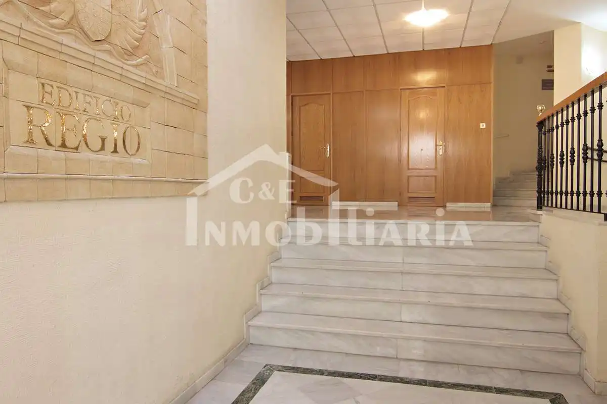 Apartamento de alquiler en Granada con Aire acondicionado, Calefacción y Parquet